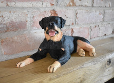 Rottweiler Ornament Regency Fine Arts Statue Figure Laying Dog Shelf Display (K)