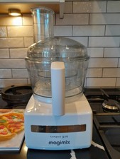 Magimix Compact CS3200 Food Processor & Chopper with 3 bowls: 2.6L, 2.2L, 1.2L