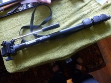 Velbon UP-400DX Monopod good used condition , missing camera foot