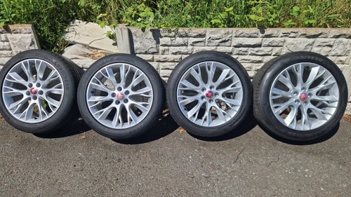 Genuine jaguar xf - xf, lyra