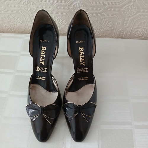 Elegant vintage bally shoes - bally,