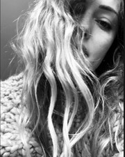 SEXY LAURA HADDOCK 8x10 PHOTO