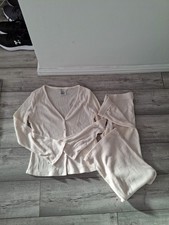 STYLISH WOMEN'S H&M CREAM LONG SLEEVE LOUNGE SET, WOMEN'S SIZE MEDIUM.