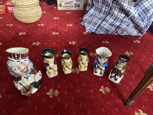 Toby jugs - 6,