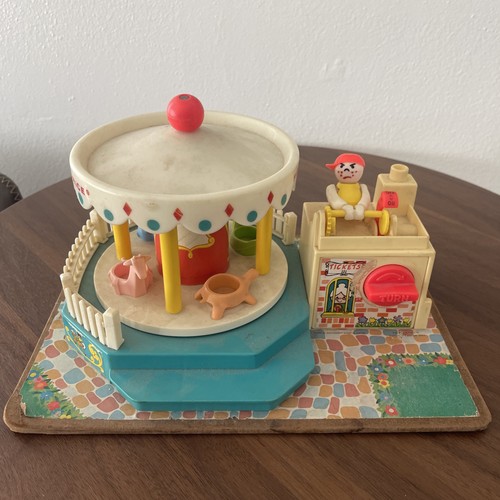Works fisher price 1972 - works!,