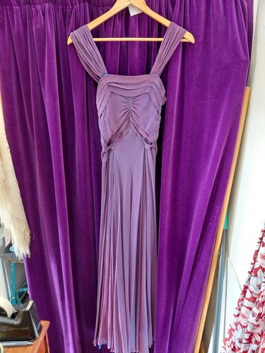 Vintage 30s purple - 30s?,