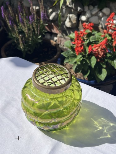Kralik iridescent glass vase - kralik,