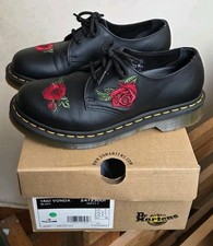 dr martens Vonda size 5 Softy