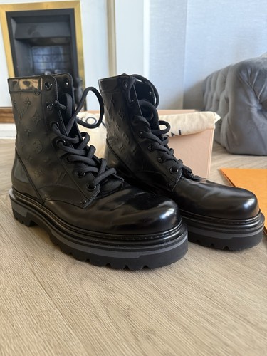 Louis vuitton ranger boots uk9 - boots,