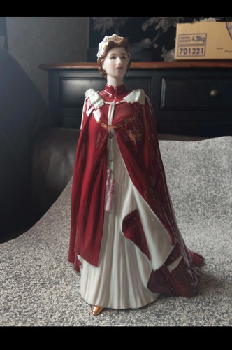 Royal worcester queen 80th - royal,