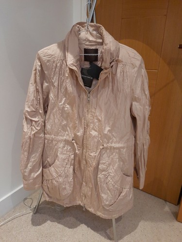 Bnwt creenstone designer - bnwt,