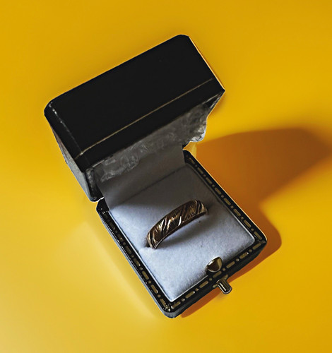 9ct yellow gold ring - yellow,