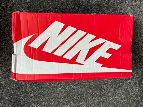 Nike empty cardboard shoe box - empty,
