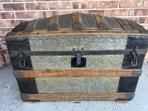 Vintage wood steamer trunk - wood,