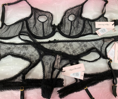 Agent provocateur 34d - provocateur, peephole
