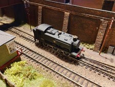 Graham Farish N Gauge BR Black
