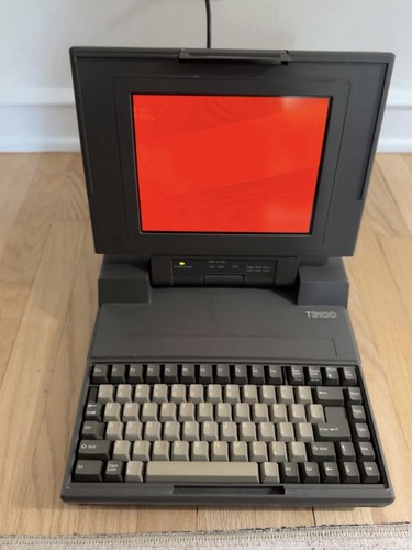 Toshiba t3100 vintage laptop - t3100,