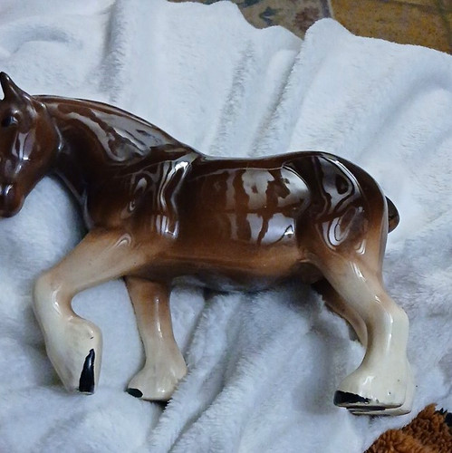 Brown white ceramic pottery - &, ceramic/pottery