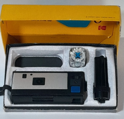 Vintage 1970 kodak pocket - 1970,