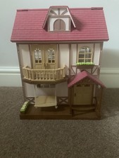 Sylvanian Babblebrook Grange With Original Box and furniture. 
