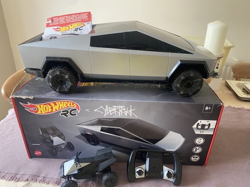 Hot wheels cybertruck - hot,