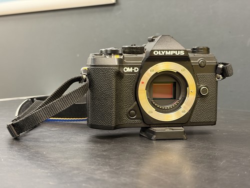 Olympus m5 mark - om-d,