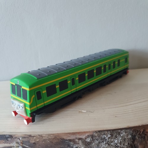 Ertl thomas the tank engine - thomas,