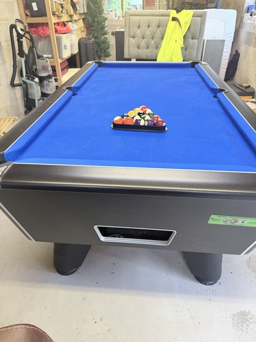 Pool table - pool,