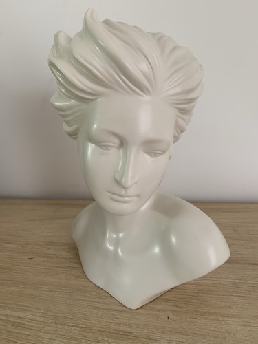 Decorative porcelain female - decorative,