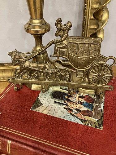 Small brass stage coach detail - small,