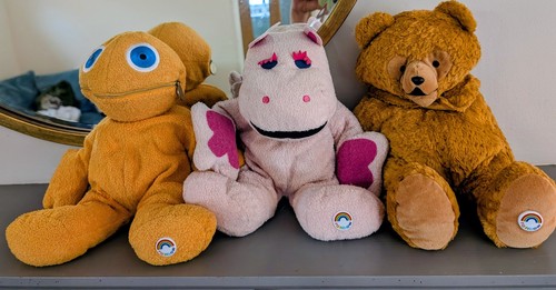 Vintage rainbow golden - rainbow, bear