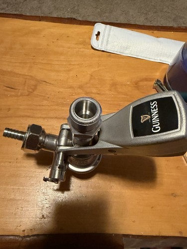 Guinness style keg coupler - guinness, u-style