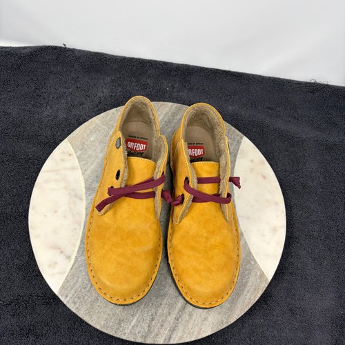 Foot made spain mustard - on,