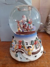 Partylite Santa At His Shop