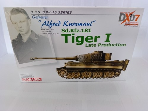 Dragon tiger model kit - tiger, i