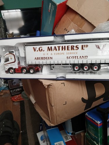 Corgi modern truck - truck, collection