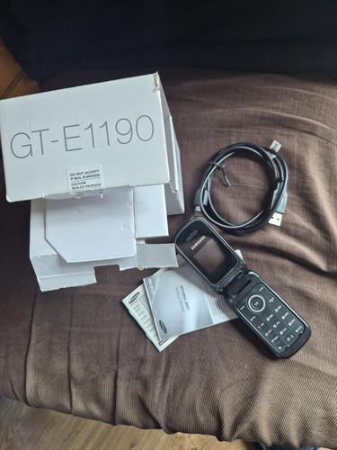 Vintage samsung e1190 flip - gt-e1190,