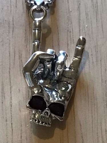 Punk rock skull hand - skull, pendant