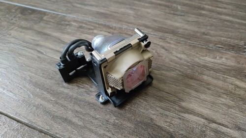 Toshiba projector lamp - lamp, tdp-ld1