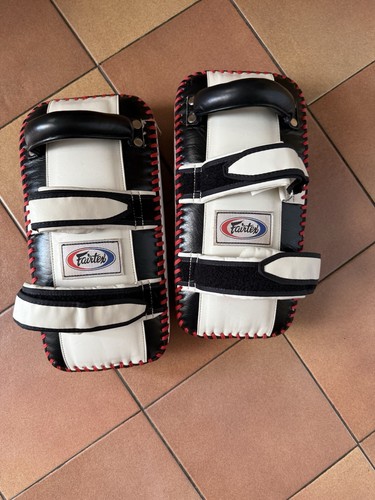 Fairtex curved leather - curved, muay