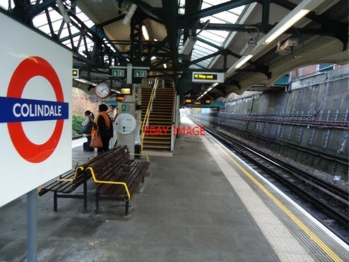 Photo colindale underground - ,