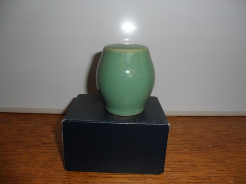 Denby manor green - green", pepper