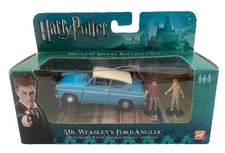 Corgi 1:43 Mr Weasleys Ford Anglia Car Harry Potter HPT0434001 With Figures New