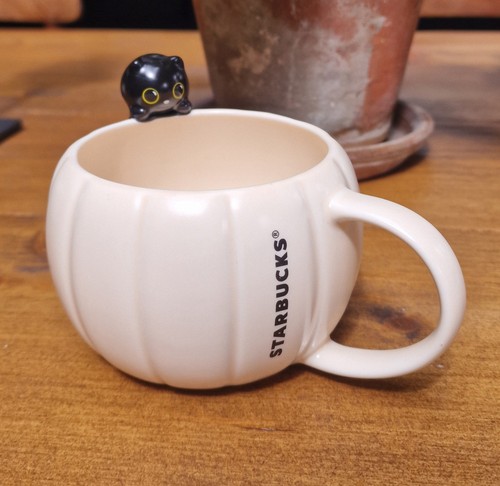 Starbucks black cat pumpkin - black,