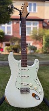 2000 Fender Custom Shop '60 Stratocaster Relic with COA, OHSC & case candy