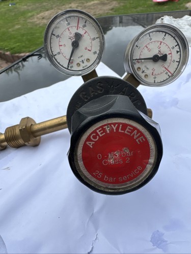 Welding regulator mig arc - welding,