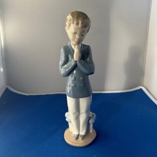 LLADRO.. NAO TIME TO PRAY (BOY