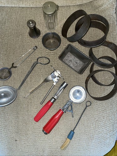 Vintage kitchen accessories - kitchen,