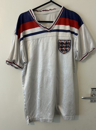 Retro remake england 1980 1982 - retro,