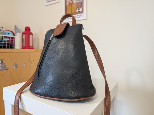 Black tan vinyl leather - black,